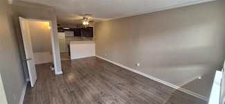 805 N Oak St Unit 103, Arlington, TX 76011