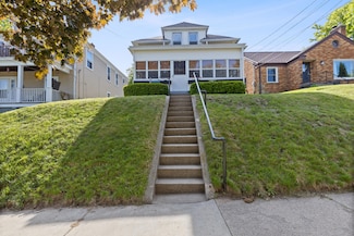 477 Houseman Ave NE, Grand Rapids, MI 49503
