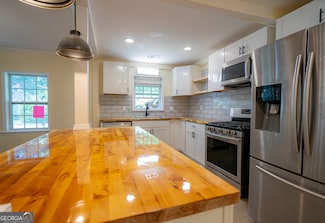 466 Lake Dr, Atlanta, GA 30354