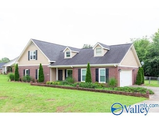 104 Pebblecreek Dr, Harvest, AL 35749