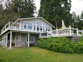 151 E Okonek Rd, Grapeview, WA 98546