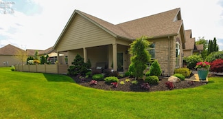3826 Windsor Bridge Cir, Huron, OH 44839