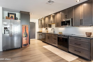 949 S 79th Way, Mesa, AZ 85208