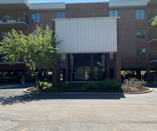 6545 Main St Unit 408, Downers Grove, IL 60516