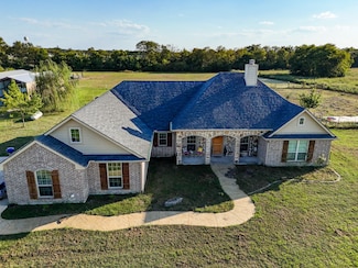460 County Road 4421, Trenton, TX 75490