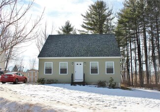 7 St James Place, Lewiston, ME 04240