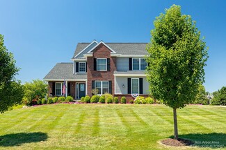 10446 Gray Knoll Trail Unit 39, Saline, MI 48176