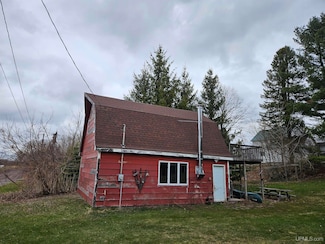116 Minnesota Ave, Rockland, MI 49960