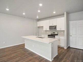 5097 S Robb St, Littleton, CO 80127