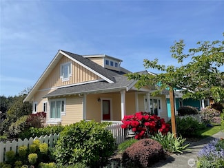 37 Henry Rd Unit 6F, Eastsound, WA 98245