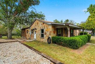 905 S Lamar St, Weatherford, TX 76086