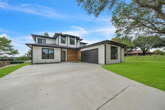 301 Paint Pony Trail N, Fort Worth, TX 76108