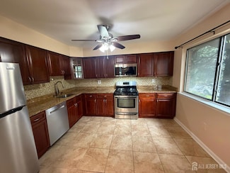1302 Edison Glen Terrace, Edison, NJ 08837