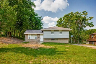 1228 E T C Lea Rd, Independence, MO 64050