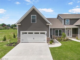 5876 Hawks Nest Cir NW Unit 16A, Canton, OH 44708