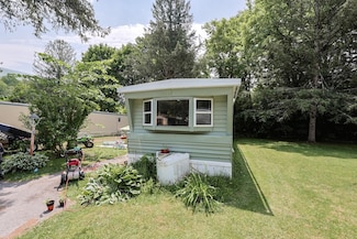 18 Apache Dr, North Adams, MA 01247