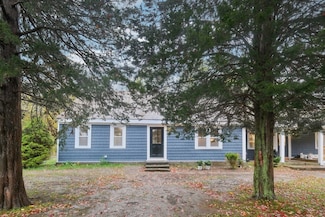 1 Rounseville Rd, Rochester, MA 02770