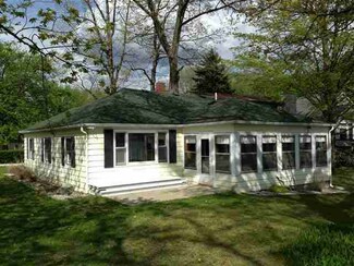 115 Lane 280e Hamilton Lake, Hamilton, IN 46742