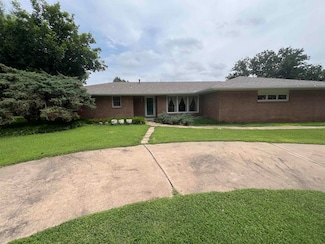 2001 W Southgate Rd, Enid, OK 73703