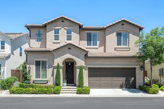 1362 E Via Viola Way, Fresno, CA 93730
