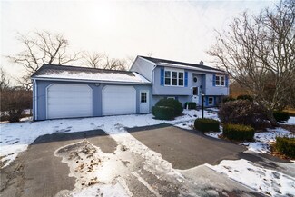 25 Francis St, Coventry, RI 02816