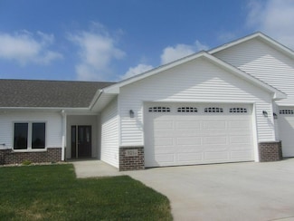 435 Autumn Ln Unit 1, Cedar Falls, IA 50613