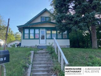 6902 S 28th St, Bellevue, NE 68147