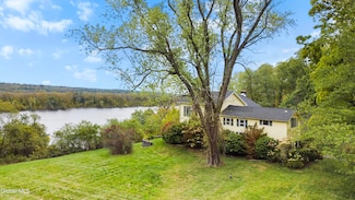 47 Bronk Rd, Selkirk, NY 12158