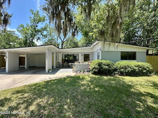 7040 Arques Rd, Jacksonville, FL 32205