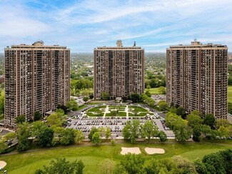 270-10 Grand Central Pkwy Unit 11V, Floral Park, NY 11005