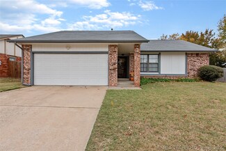 1310 W Gulfport St, Broken Arrow, OK 74011