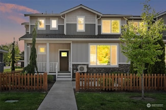313 E Hazel St Unit A, Mount Vernon, WA 98273