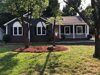 3707 Cedar Hill Dr, Charlotte, NC 28273