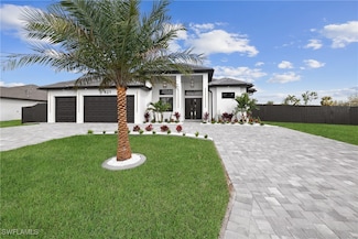 821 SW 11th Ct, Cape Coral, FL 33991