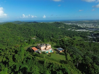 198 Hacienda Casillas, HuMacAo, PR 00791