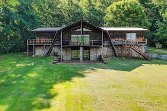 6074 Tennessee 438, Linden, TN 37096