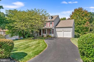 5 White Woods Ln, Malvern, PA 19355