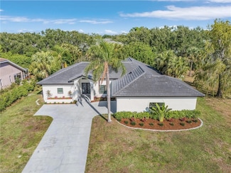 670 Henley Dr, Naples, FL 34104