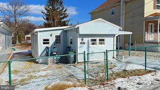 6 Middle St, McAdoo, PA 18237