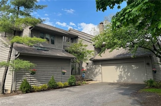 2 Salem Ct, Beachwood, OH 44122