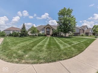 3270 Cherokee Cir, Bargersville, IN 46106
