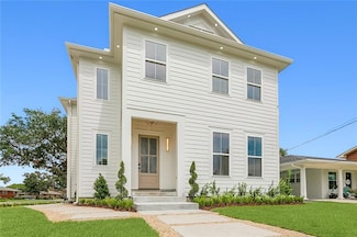 1357 Rose Garden Dr, Metairie, LA 70005