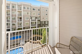 1545 NW 57th St Unit 423, Seattle, WA 98107