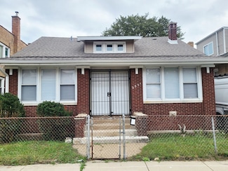 2521 E 72nd Place, Chicago, IL 60649