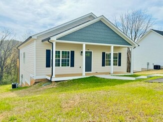 95 Springridge Ln, Fairfield, VA 24435