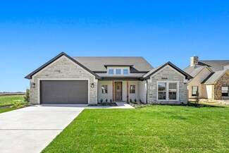 1829 Sudbury Dr, Cleburne, TX 76033