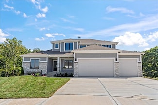7015 NW Forest Lakes Dr, Kansas City, MO 64152