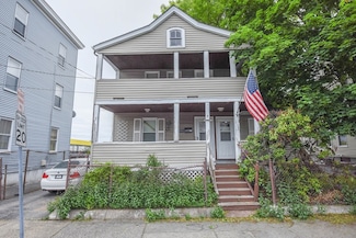 12 Carnes St, Lynn, MA 01905