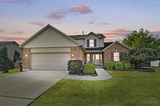 204 Auburn Meadows Ct, Franklin, OH 45005