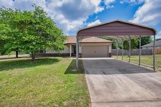 2628 Salamanca St, Navarre, FL 32566